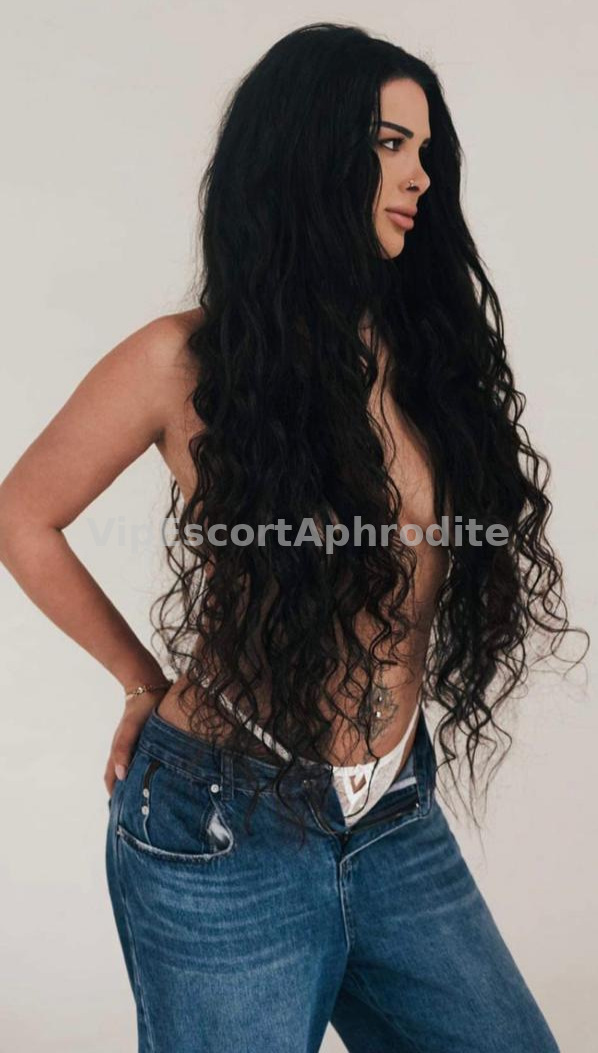 ANGELA — elite escort in Paris