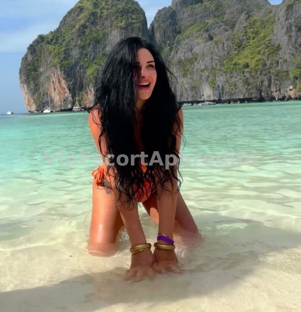 ANGELA — elite escort in Paris